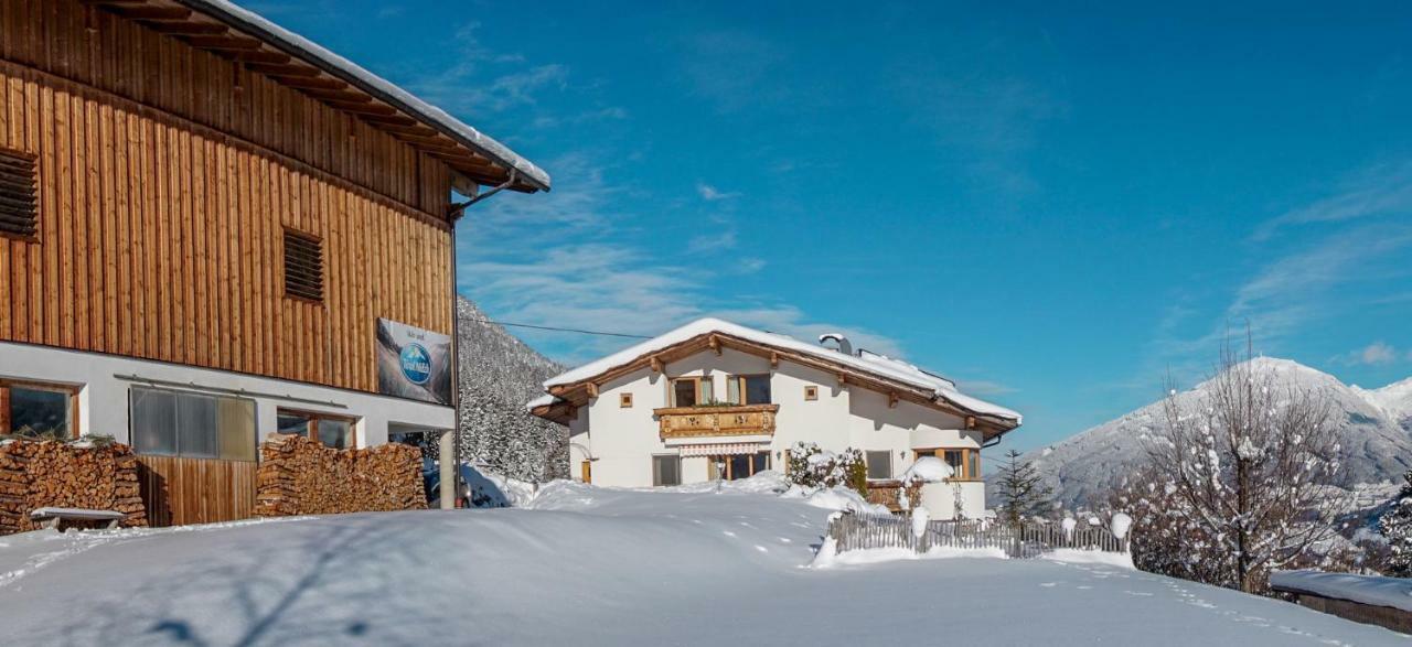 Stubaier Bauern Appartement Telfes im Stubai Exterior foto